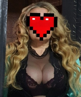 Живу в самом сердце Москвы, заряженная нежностью и страстью. Мой пушистый голос и нежные губки сведут тебя с ума.💋
У меня совершенно всё естественное - обворожительные груди, стройные ножки и горячее тело, жаждущее твоей ласки. Оцифрованные фото обещают долю романтики и сексуального удовольствия. Я создана для твоих фантазий и умею развлечь настоящего мужчину.
Моя креативность и умение воплощать тайные желания сделают наше свидание незабываемым. Я готова предложить тебе широкий спектр услуг, от расслабляющего массажа до эротической игры ролевых персонажей. Это лишь небольшой предвкушение удовольствия, которое мы можем испытать.
Мои клиенты оценивают меня за мою открытость, стиль, профессионализм и нежность. Я здесь, чтобы угодить тебе и превзойти все твои ожидания.
Наслаждайся каждым мгновением со мной, и я гарантирую, что ты вернешься, желая еще больше. Так что не медли, дай себе счастье в моих нежных объятиях. Буду ждать тебя, чтобы сделать нашу встречу по-настоящему особенной. 💫✨ 7540, 40 лет